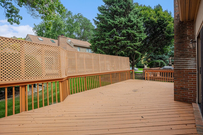 Building Photo - 36721 Tanglewood Ln