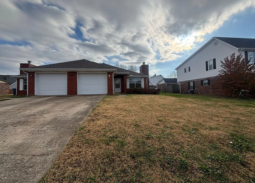 Building Photo - 507 B Camellia Dr.