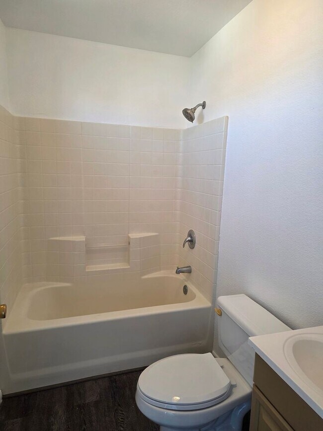 Building Photo - 346 Rio Grande Ct