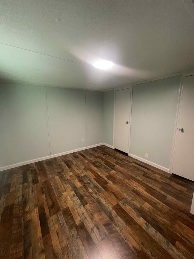 Building Photo - 582 Twin Ponds Rd