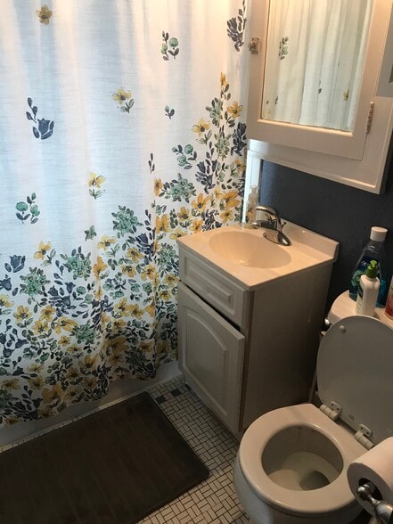 Bathroom - 336 N 70th St