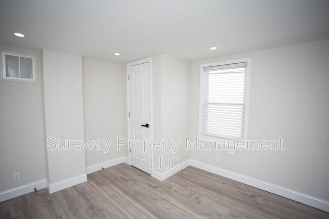 Building Photo - 200 Chestnut St