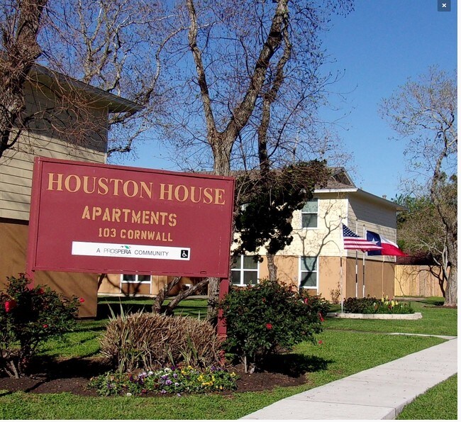 Houston House Apartments 103 Cornwall Dr Victoria TX 77904