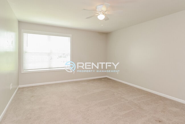 Building Photo - 2097 Saddlebred Dr