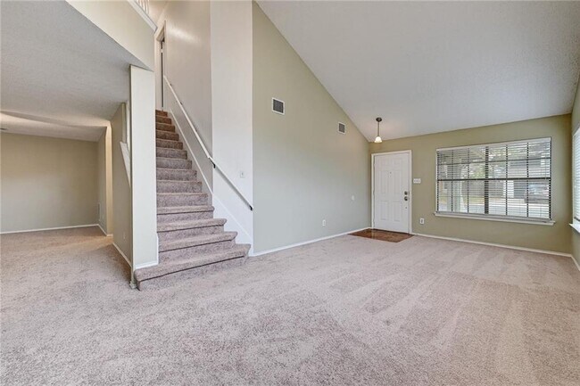 Building Photo - 12915 Modena Trail