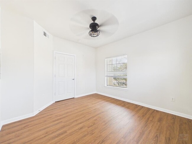 Building Photo - 2320 Gracy Farms Ln