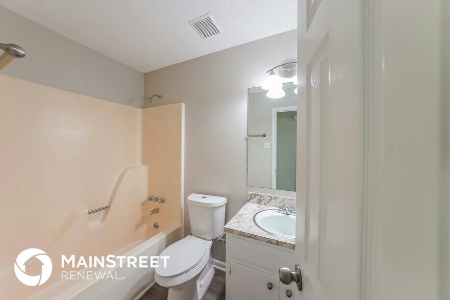 Building Photo - 5140 Willow Ridge Dr