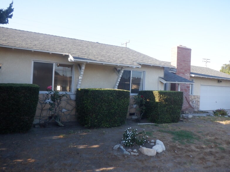 Primary Photo - 8853 Stardust Ln