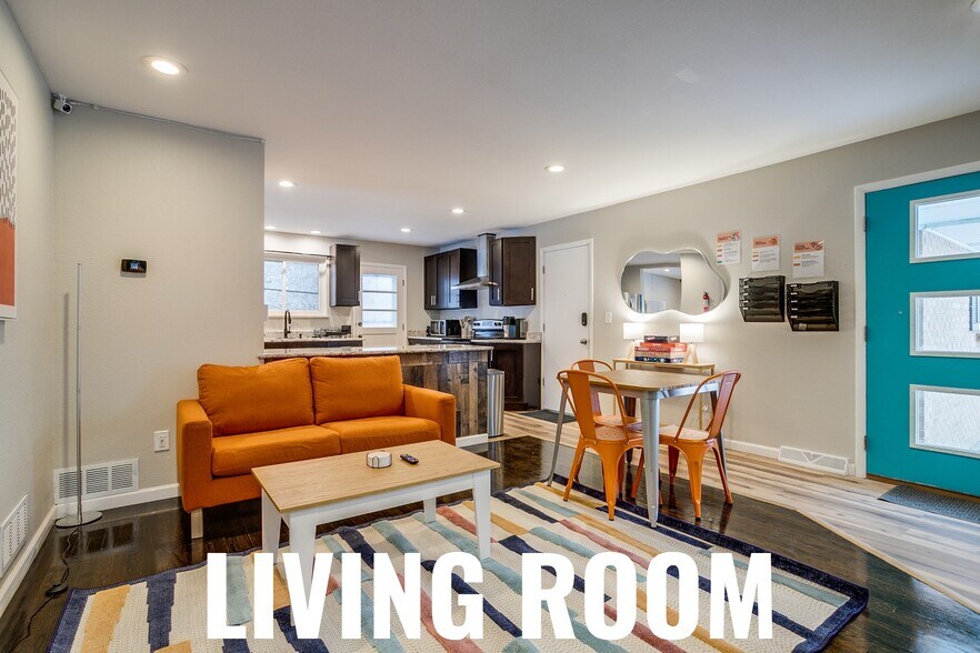 Building Photo - 201 Toledo St