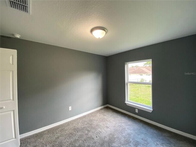 Building Photo - 4004 SW 138th Pl