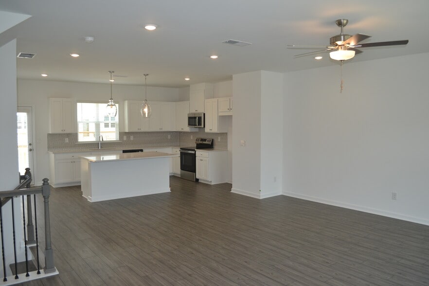 Building Photo - 97 Epperly Wy