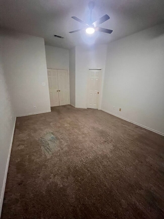 Building Photo - NEW IN MANAGEMENT - AVAILABLE NOW