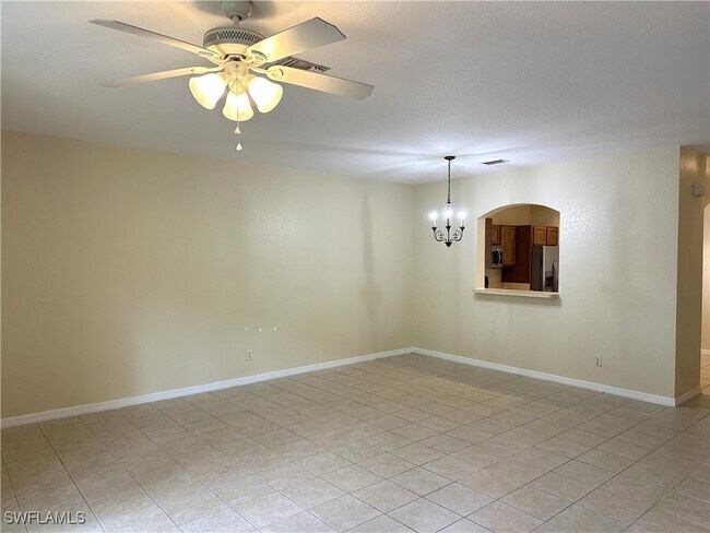 Building Photo - 9638 Roundstone Cir