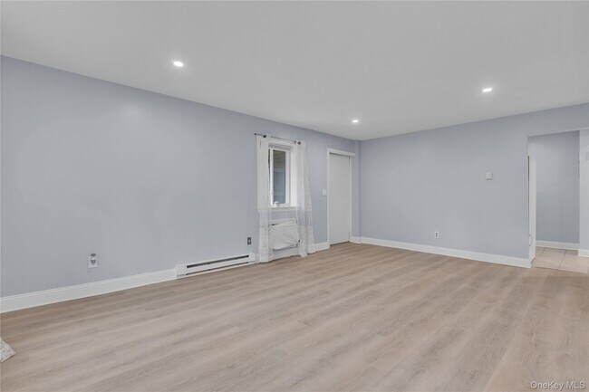 Building Photo - 618 Fox Run Ln