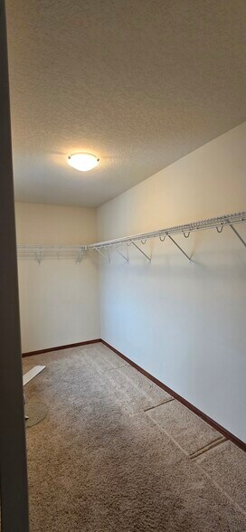 Building Photo - 821 SE Crossings Ln