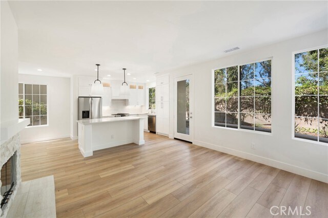 Building Photo - 175 Kingswood