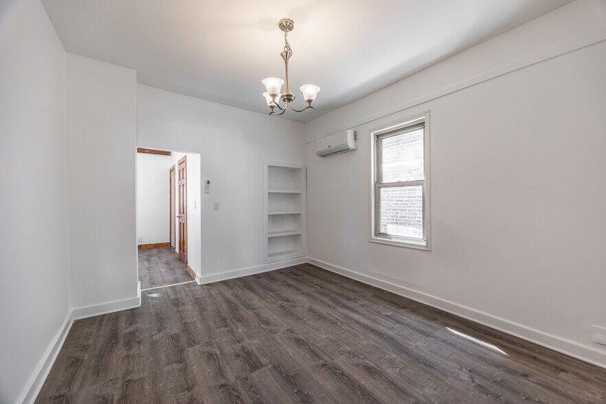Building Photo - 3147 N Spaulding Ave