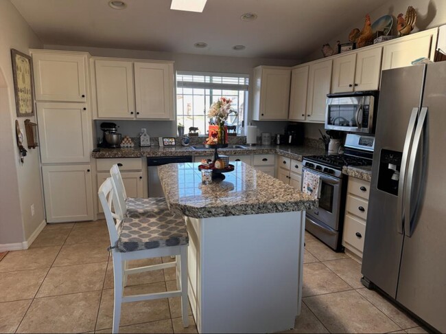 Building Photo - 48795 Belmont Ct