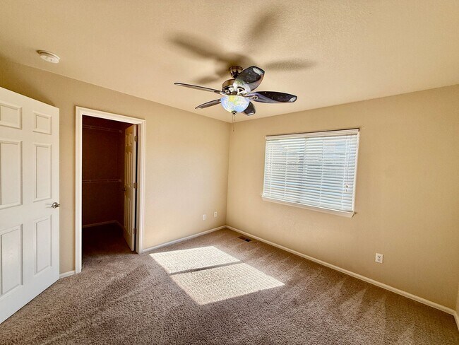 Building Photo - Spacious 4-Bedroom Home with Main level Li...