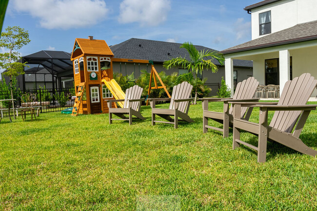 Building Photo - 6387 Grandview Hill Ct
