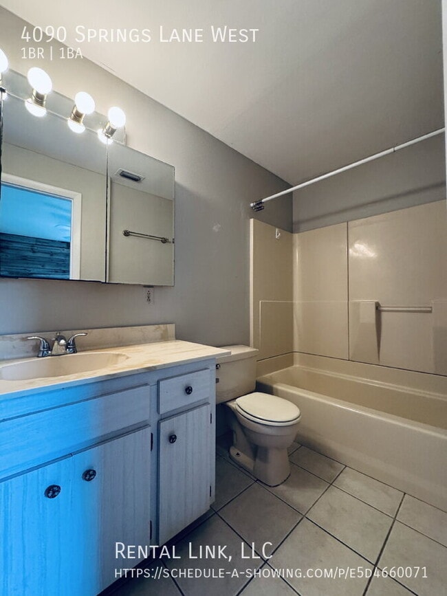 Building Photo - 4090 Springs Ln
