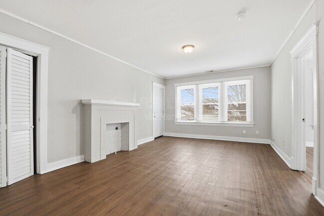 Building Photo - 701 Hazel St