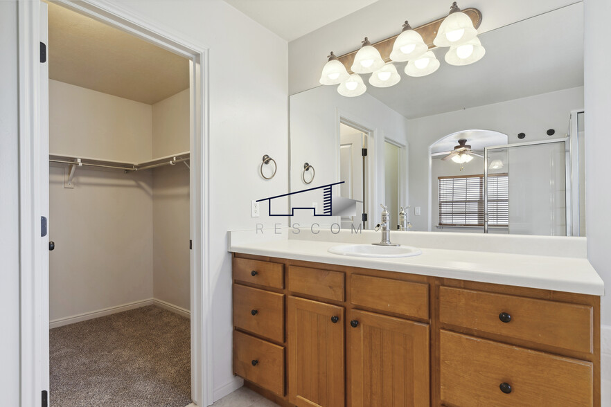 Building Photo - 6136 Brighton Ridge Dr