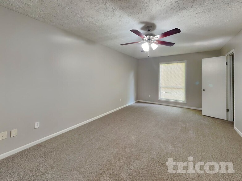 Building Photo - 209 Park Pl Dr