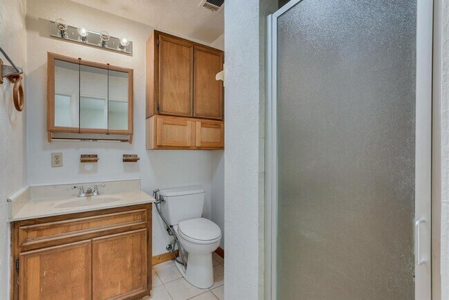 Building Photo - 3507 Hummingbird Ln