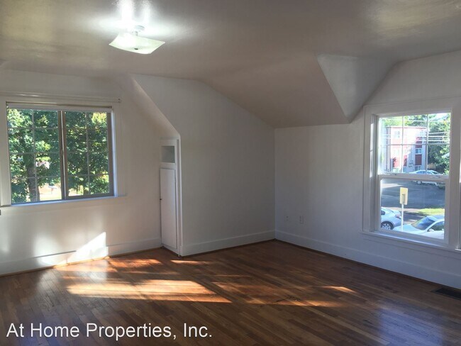Building Photo - 4 br, 2 bath House - 861 SW Madison Avenue