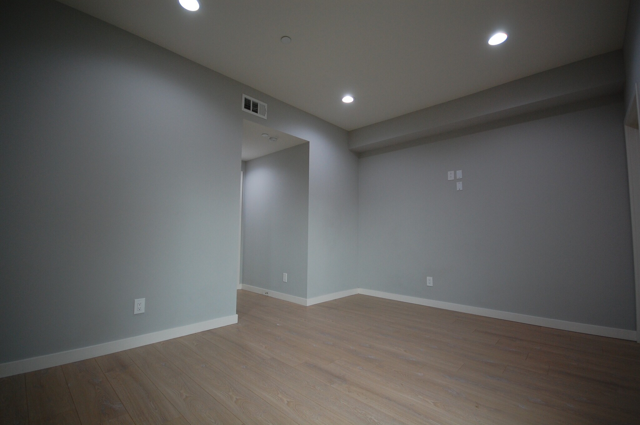 BEDROOM - 648 1/2 N Serrano Ave