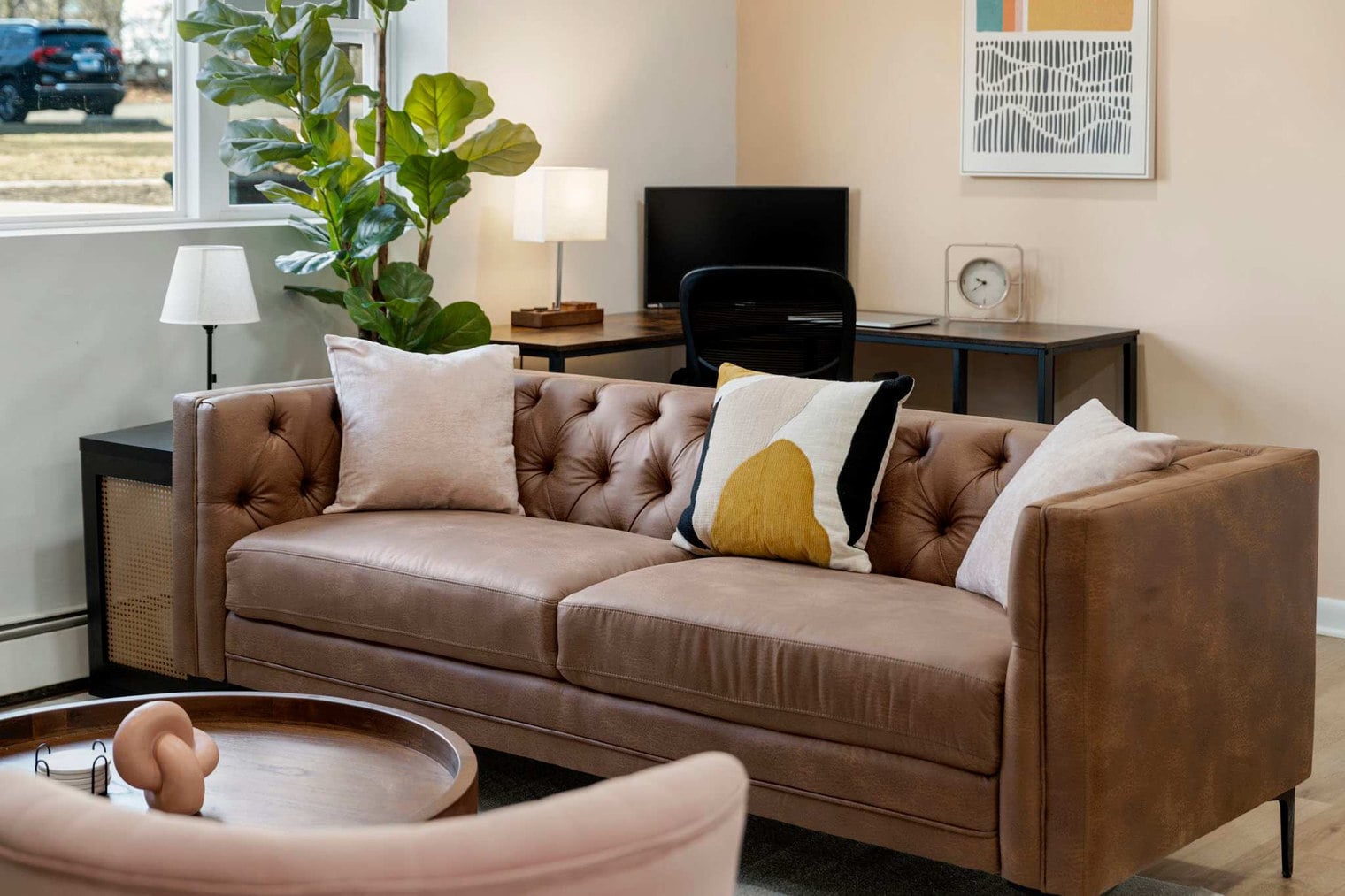 Building Photo - 1016 E Division St