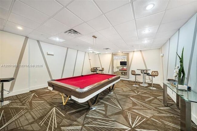Building Photo - 5701 Collins Ave