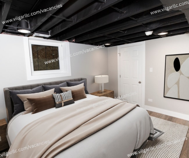 Building Photo - SPECIAL OPPORTUNITY – LARGE 6 BEDROOM RELATED-LIVING HOME