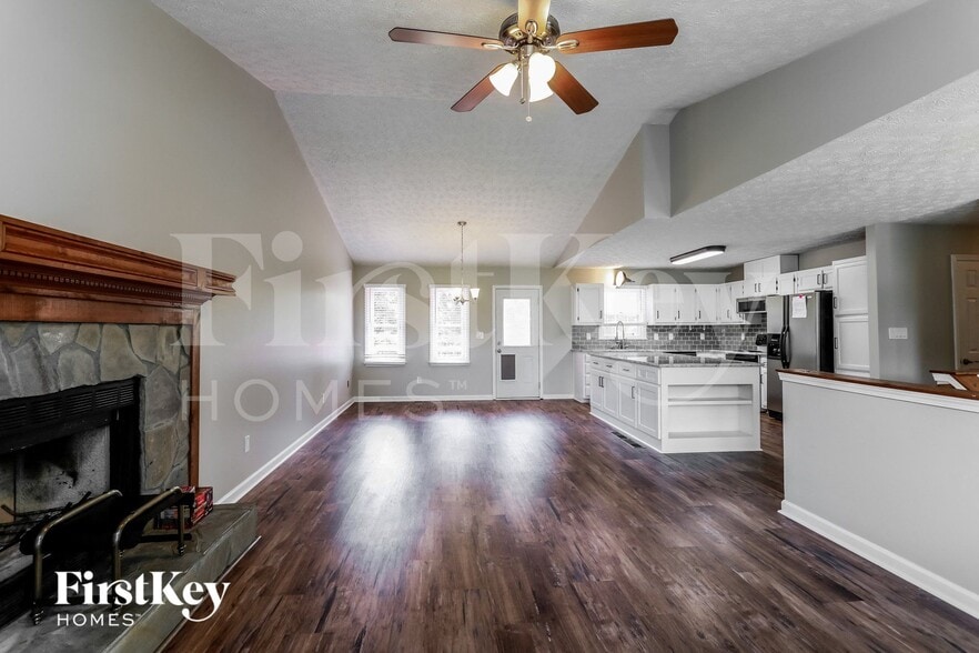 Building Photo - 2097 Blackberry Cir