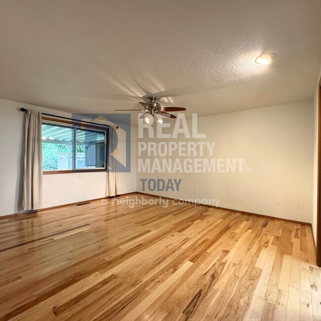 Building Photo - Remodeled Rambler In Gem Heights neighborh...