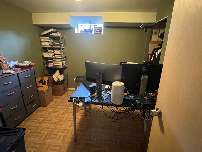 Building Photo - 209 Unicorn Pl