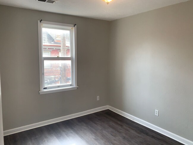 Building Photo - North Shore - 4 BR, 2 Bath with High-End K...