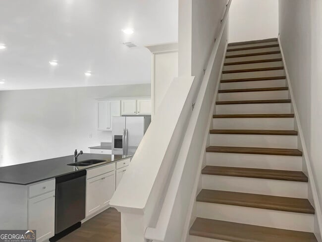 Building Photo - 109 Milledge