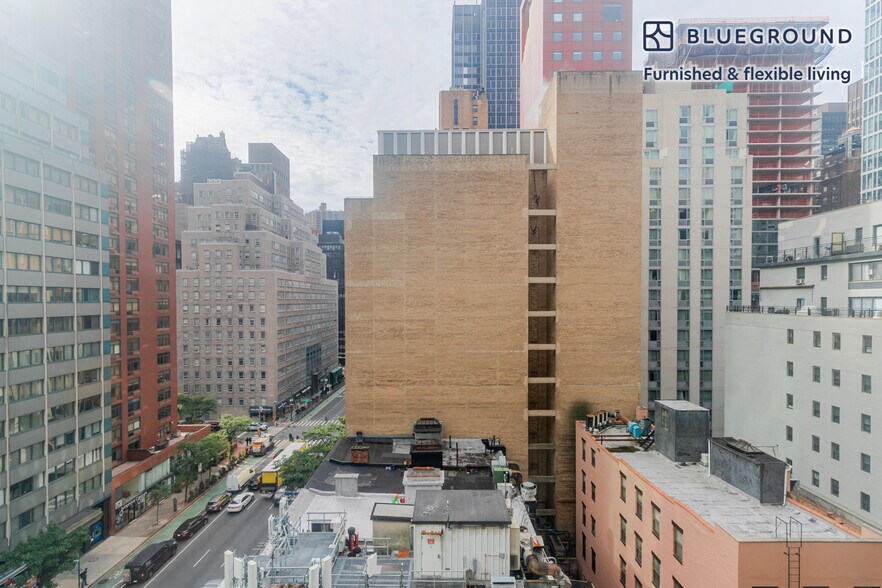 Building Photo - 279 E 44th St