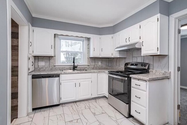 Building Photo - Click the “Apply Now” button or email wapmrentals@gmail.com for a prompt response.