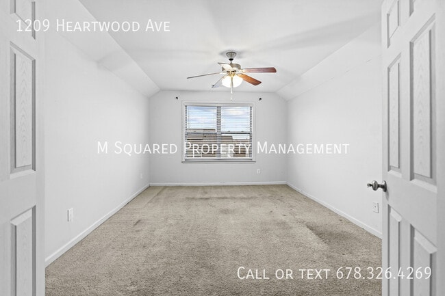 Building Photo - 1209 Heartwood Ave