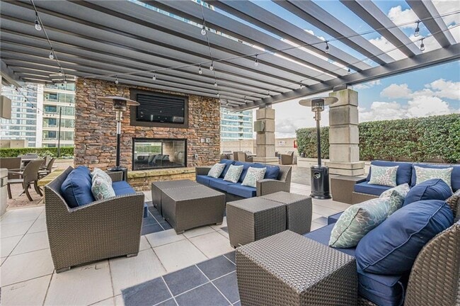 Building Photo - 855 Peachtree St NE