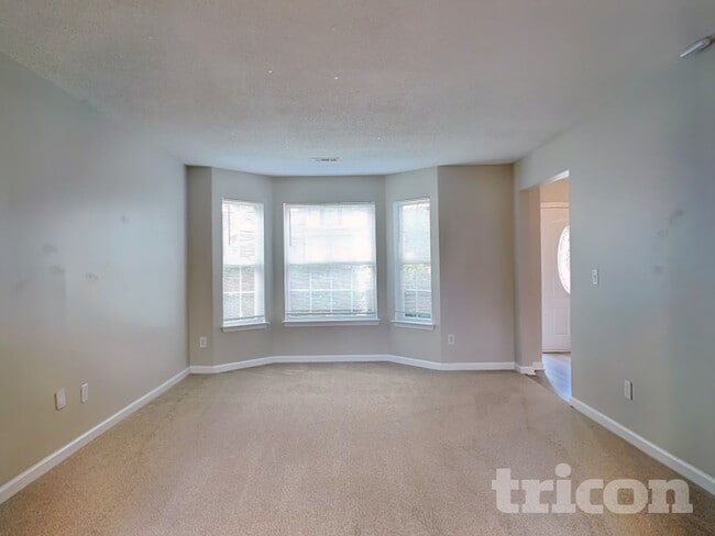 Building Photo - 4348 Persian Ct SW