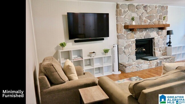 Building Photo - 1248 MacQueen Dr
