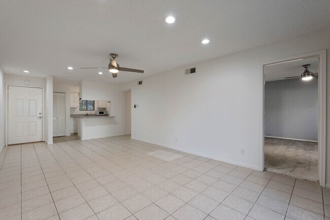 Building Photo - 12100 Melville Dr