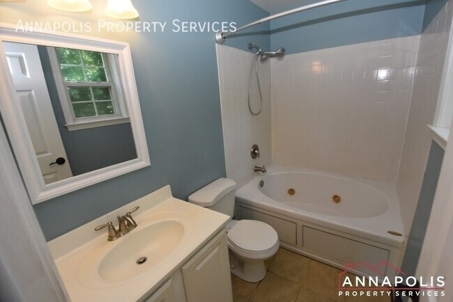 Building Photo - 1291 Circle Dr