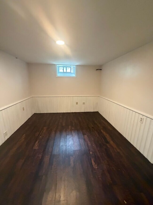 Building Photo - 4 Bedroom Single Family Home for Rent