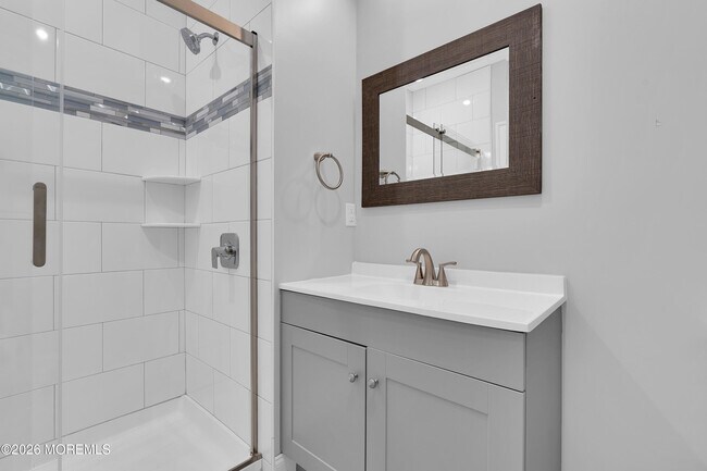 Building Photo - 245 Parker Ave