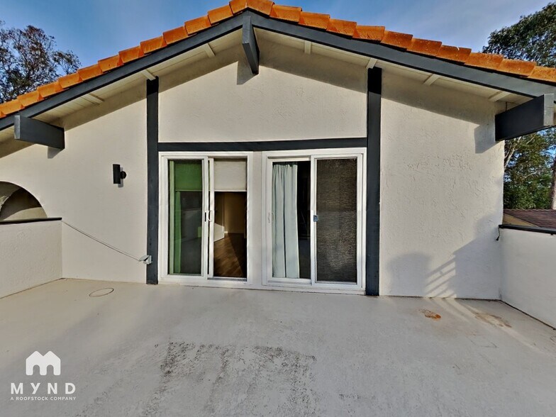 Building Photo - 13155 Portofino Dr